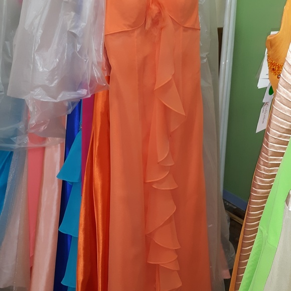 DRESS - Picture 2 of 3